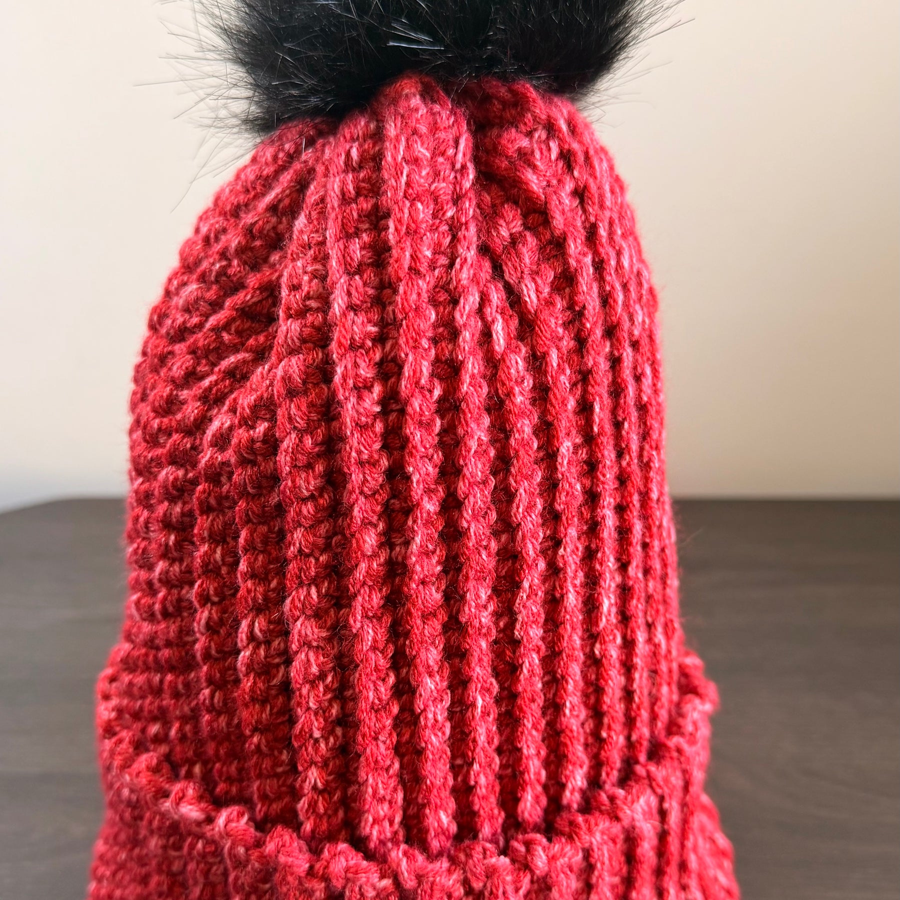#116 Adult Beanie with faux fur bobble