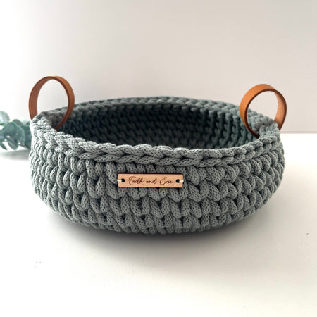 Crochet basket with handles - colour Laurel