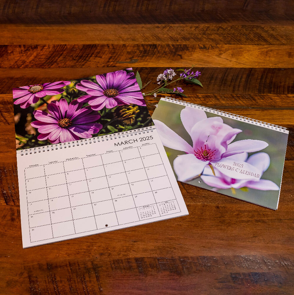 Garden Flowers - 2025 Calendar