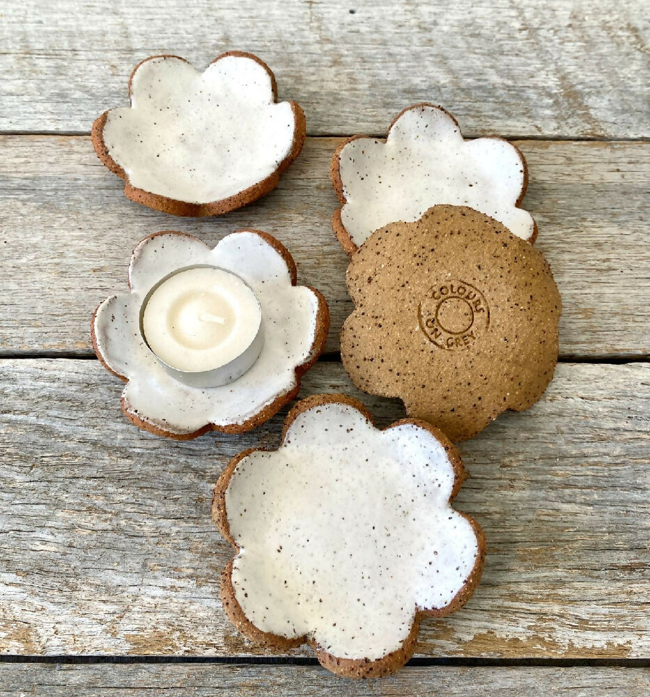 Tealight Flower White 1