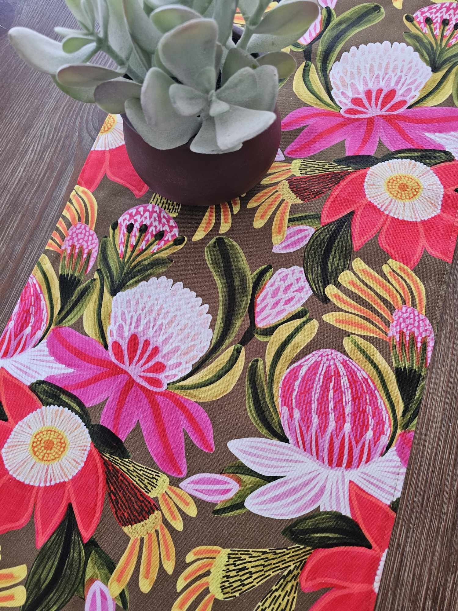 Botanica Olive Table Runner