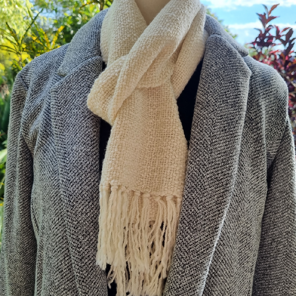 australian-artist-handmade-handwoven-cream-scarf-3