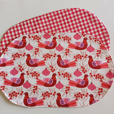 Oval Placemats - Christmas - Gingham - Set of Two