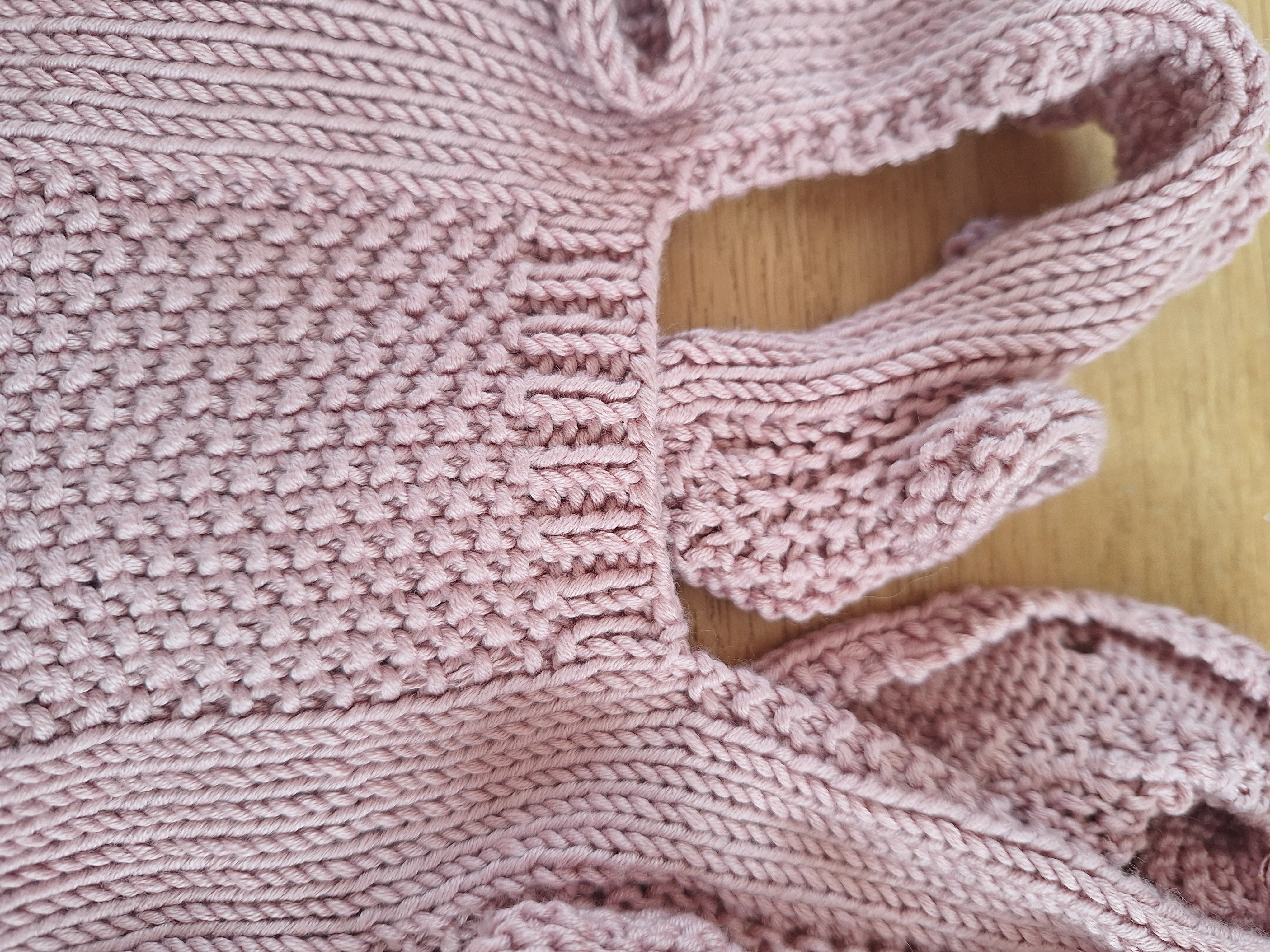 Handknitted Baby Romper Sz 3- 6mths Sweet frills 100% Natural fibre