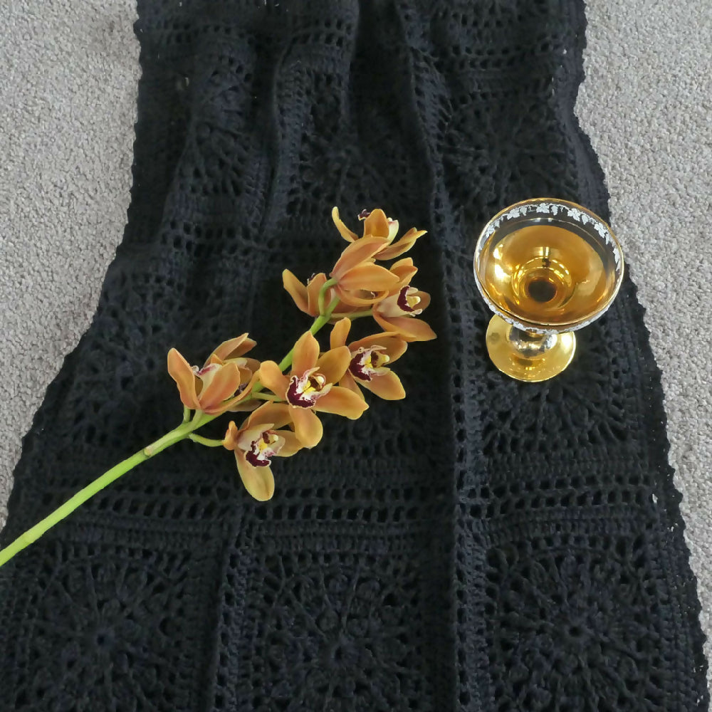 Black woollen stole. Perfect formal-wear accessory. Free shipping