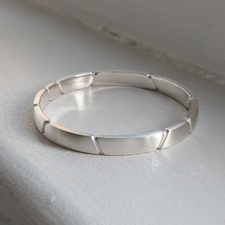 handmade hand carved bangle - round