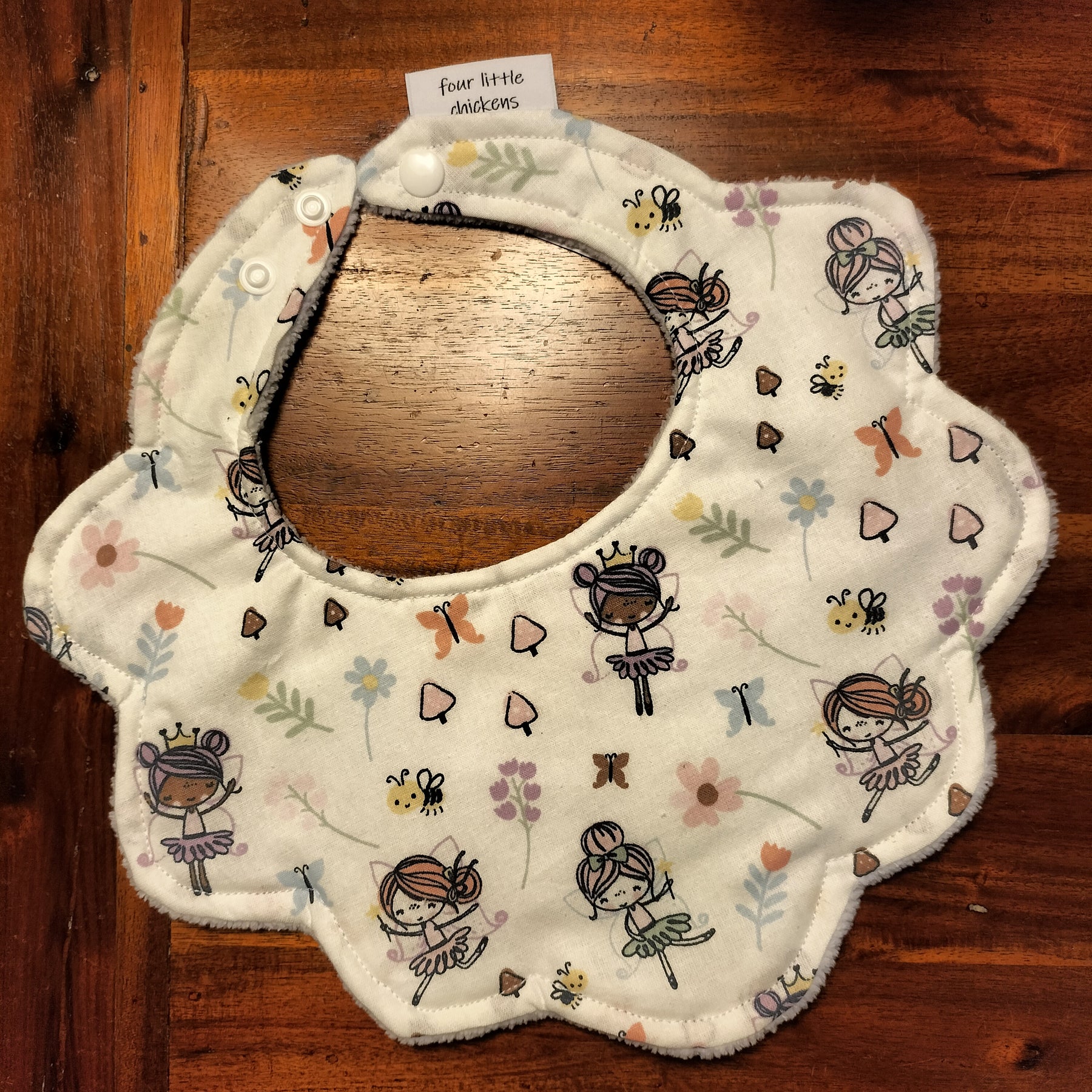 SCALLOPED BALLERINA BIB