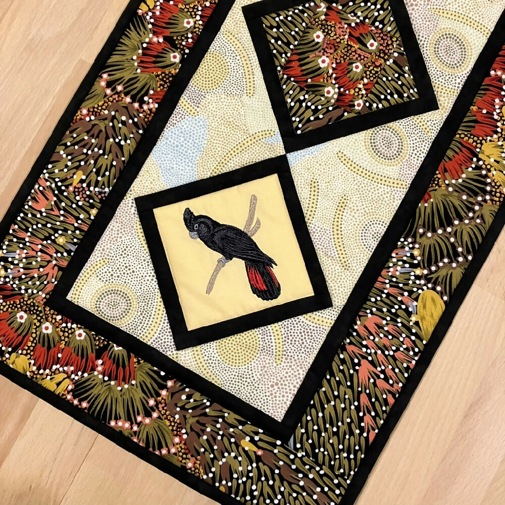 tablerunner-handmade-Australia-black cockatoo_10