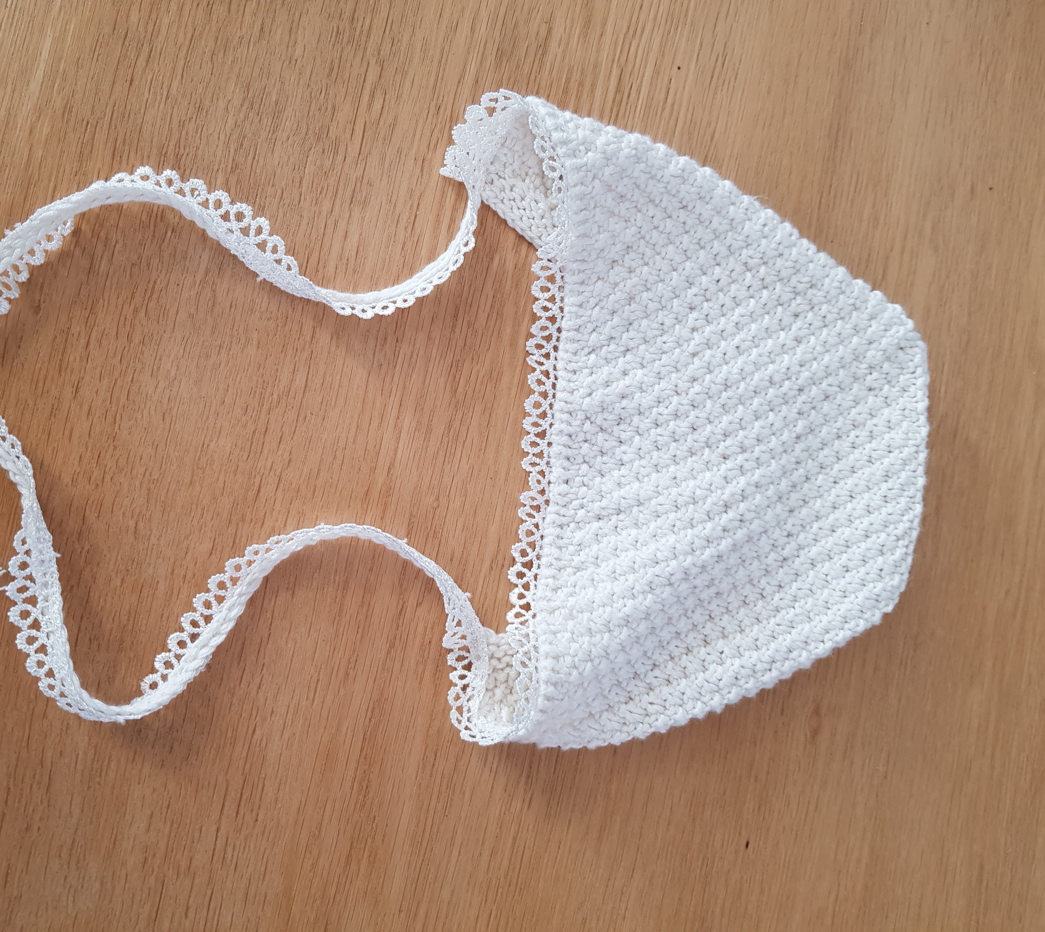 Baby Bonnet Handknitted in soft bamboo-cotton yarn for sensitive skin