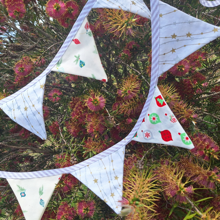 Handmade Christmas Bunting: Light and Bright