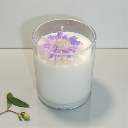 Scented Soy Daisy Candle 300 Grams