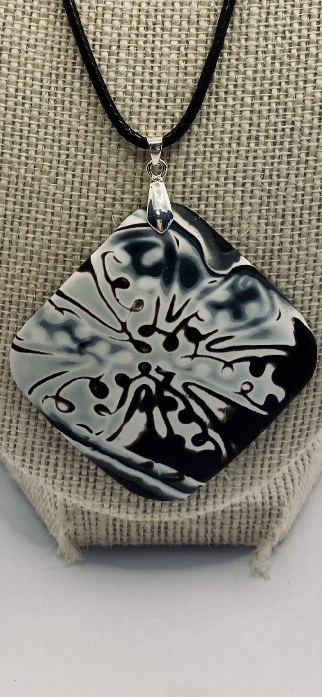 Pendant Mokume Gane Black white green