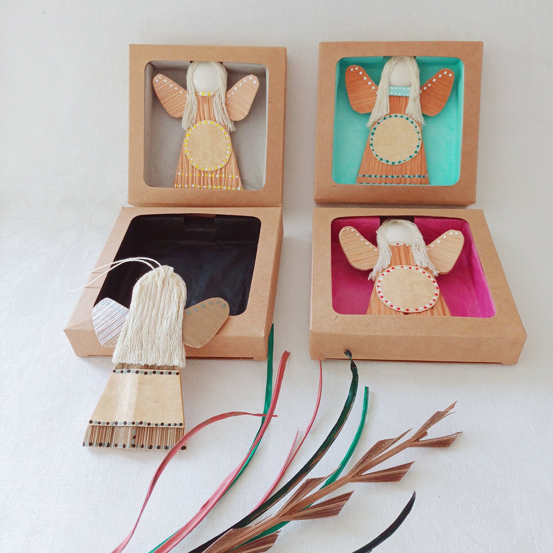 Hello - Little Palm Leaf Angel, Place for Handwritten Message