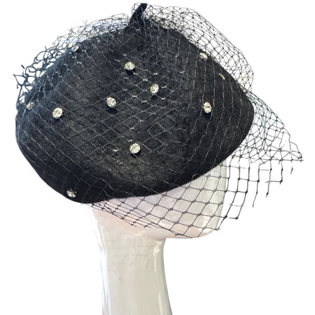 Black French Beret with Veiling