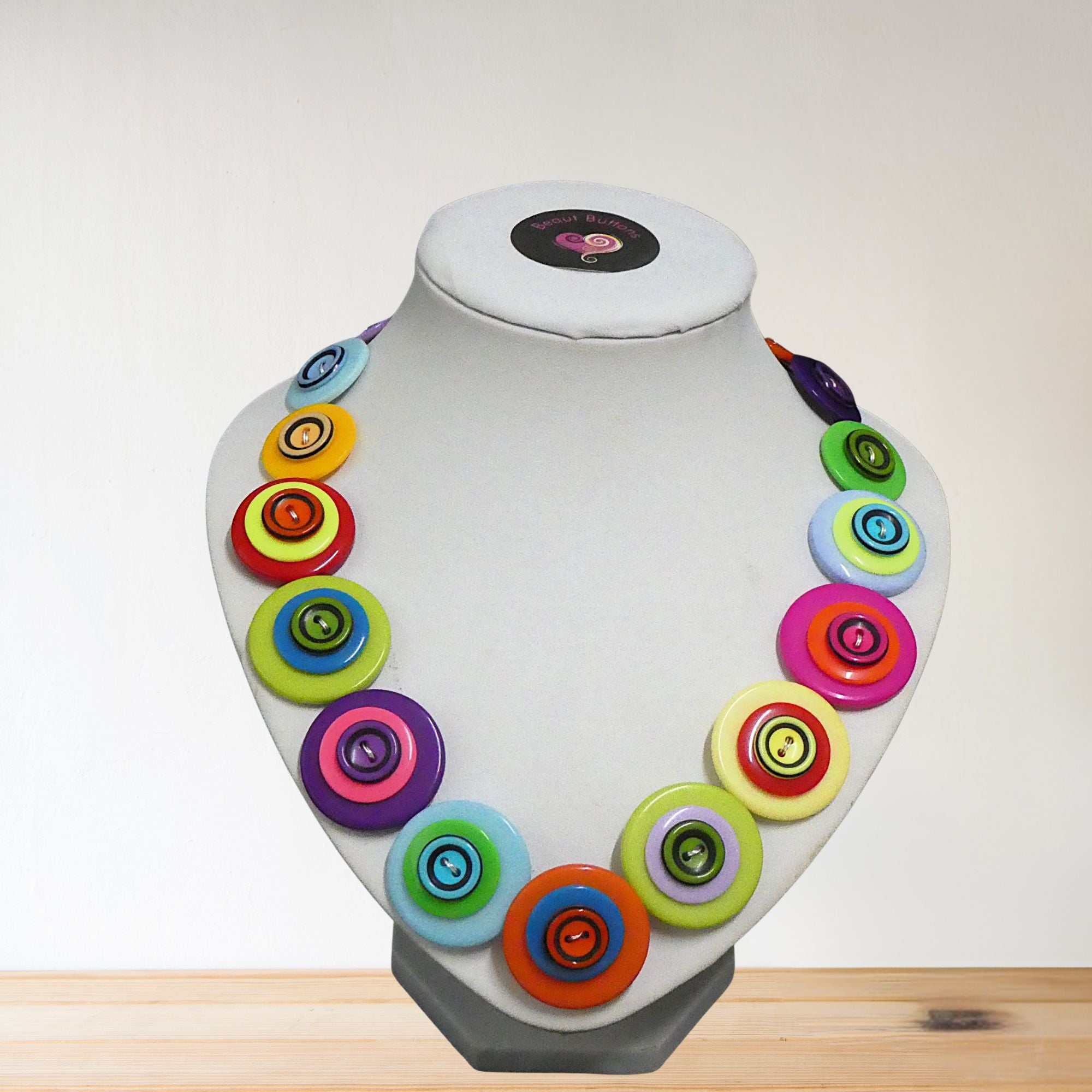 Button necklace and earrings - Round and Round