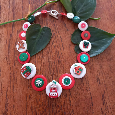 Mrs Christmas button necklace