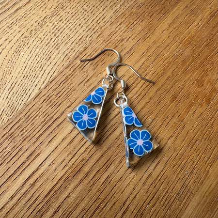 Blue flowers resin earrings