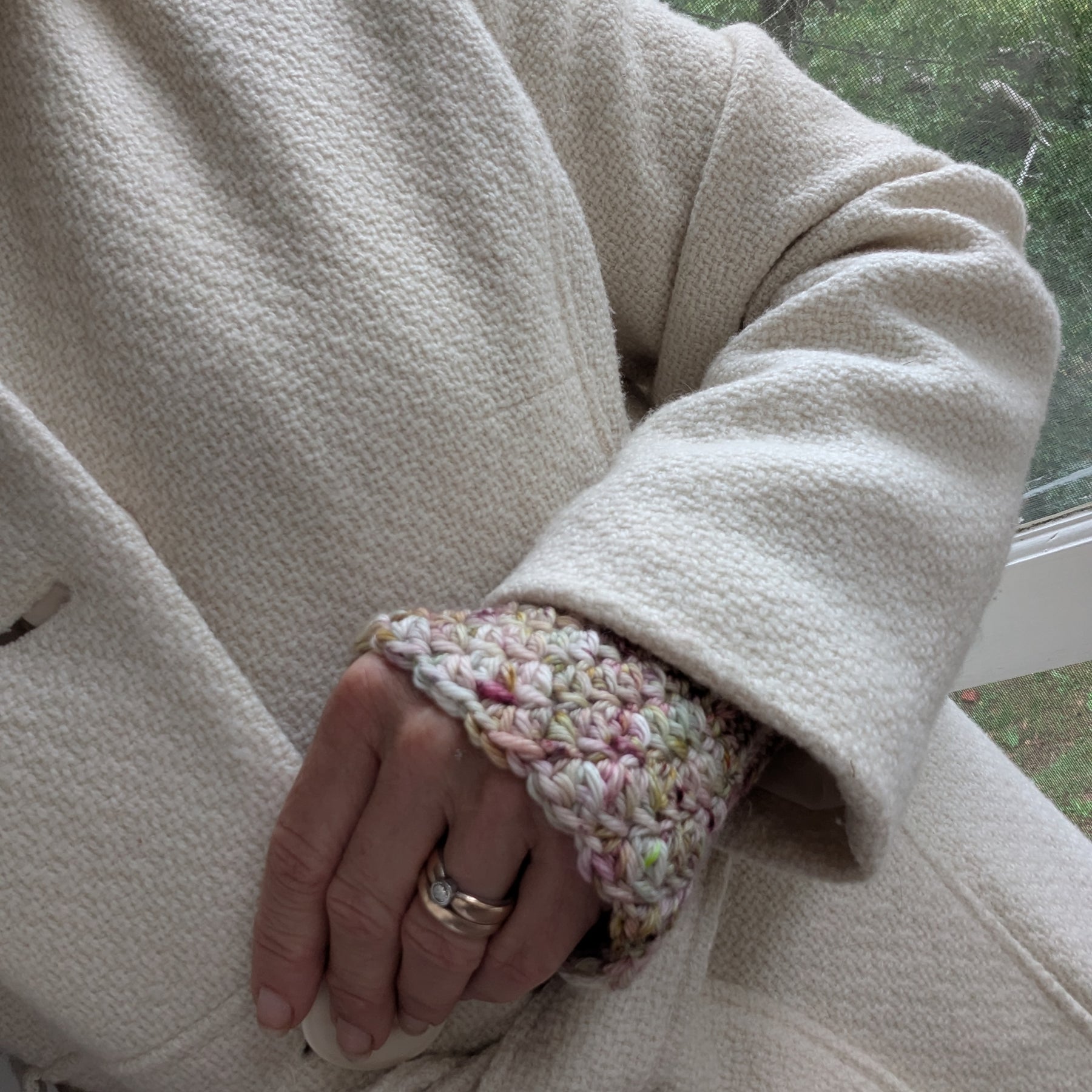 Ruffly Wrist Warmers Crochet Handwarmers Fingerless Gloves