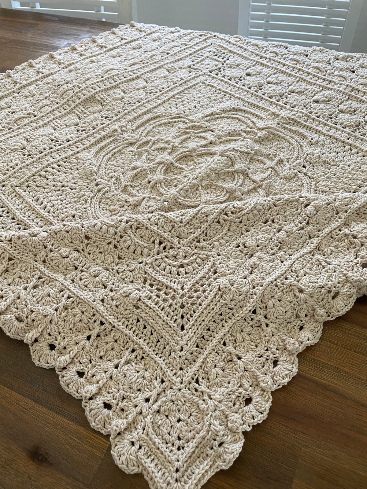 #035 Medium Size Blanket in Natural Colour