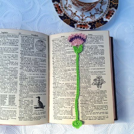 Bookmark Pink Fan Flower with heart leaf in Crochet