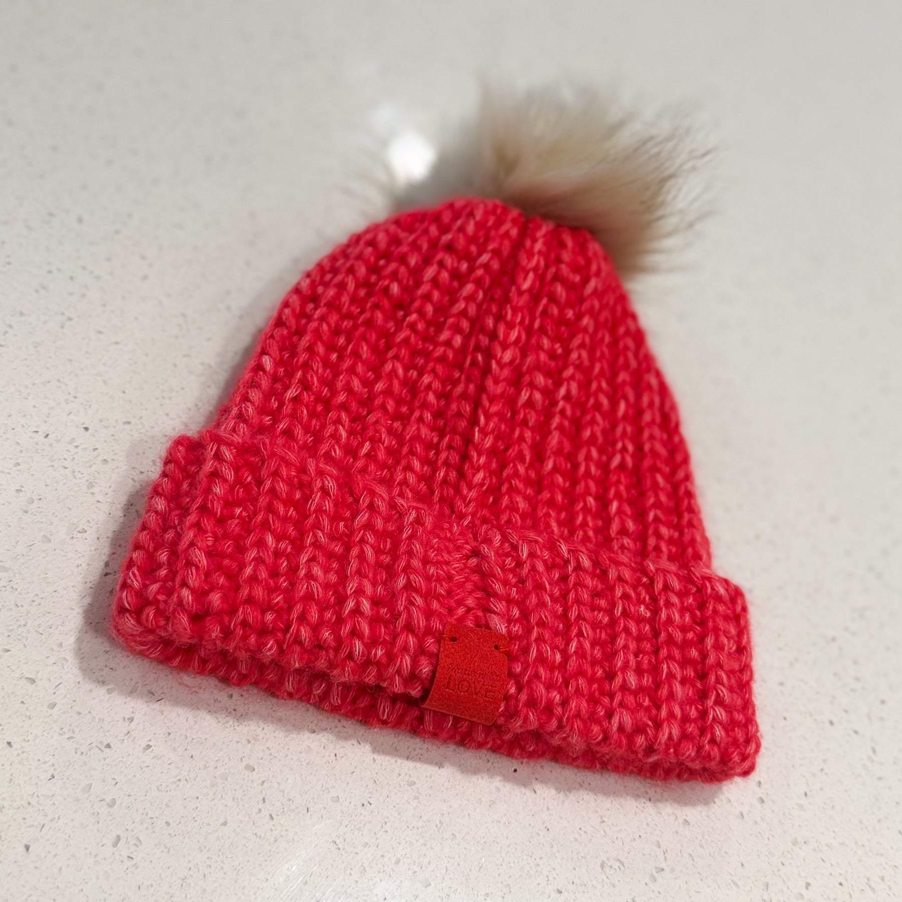 #096 Childrens Beanie with detachable Bobble