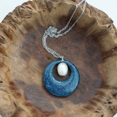 Denim with River Pearl Necklace