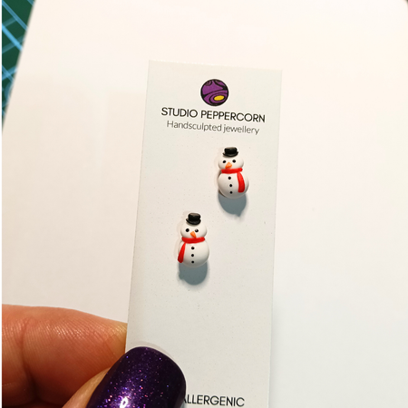 Snowman stud earrings