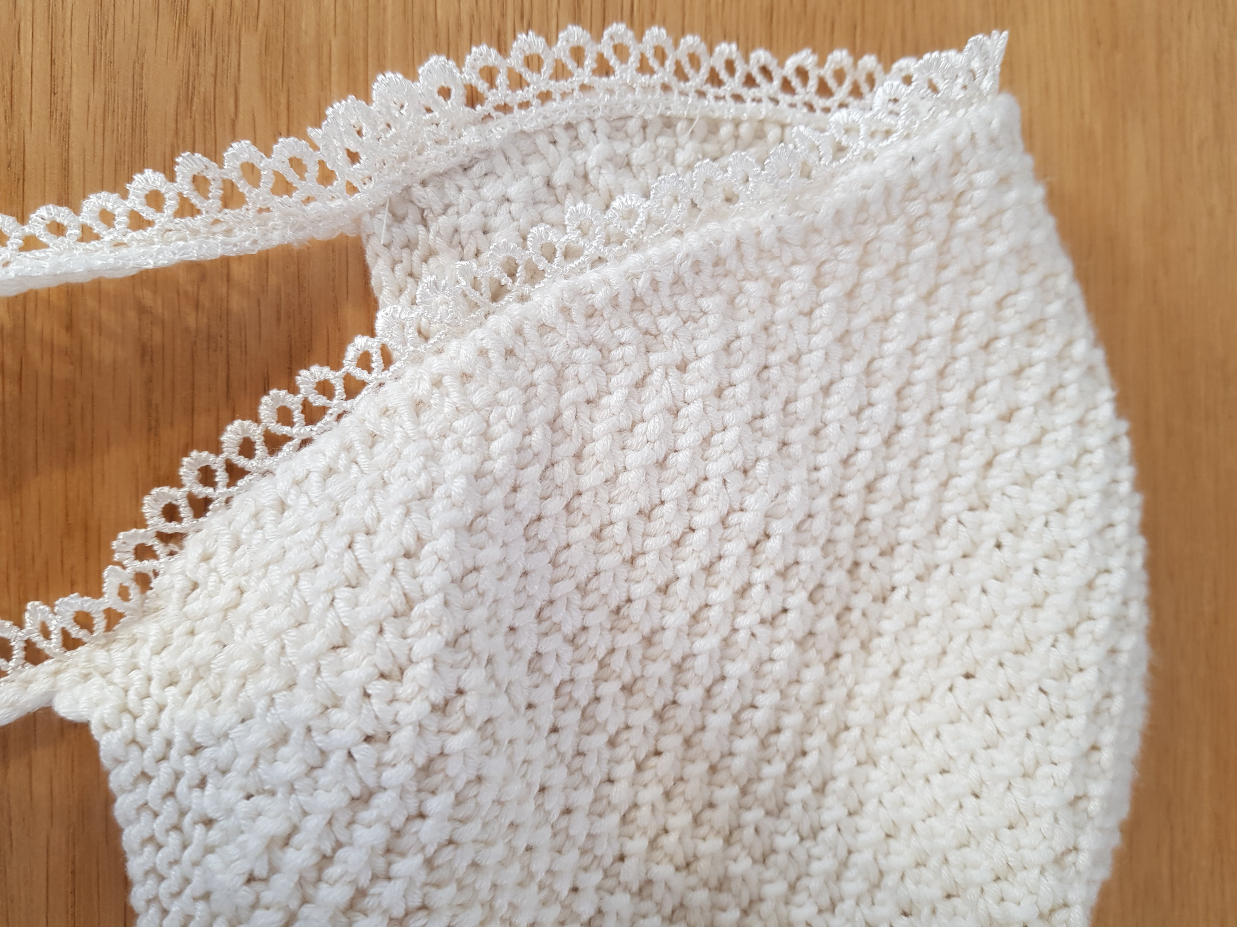 Baby Bonnet Handknitted in soft bamboo-cotton yarn for sensitive skin