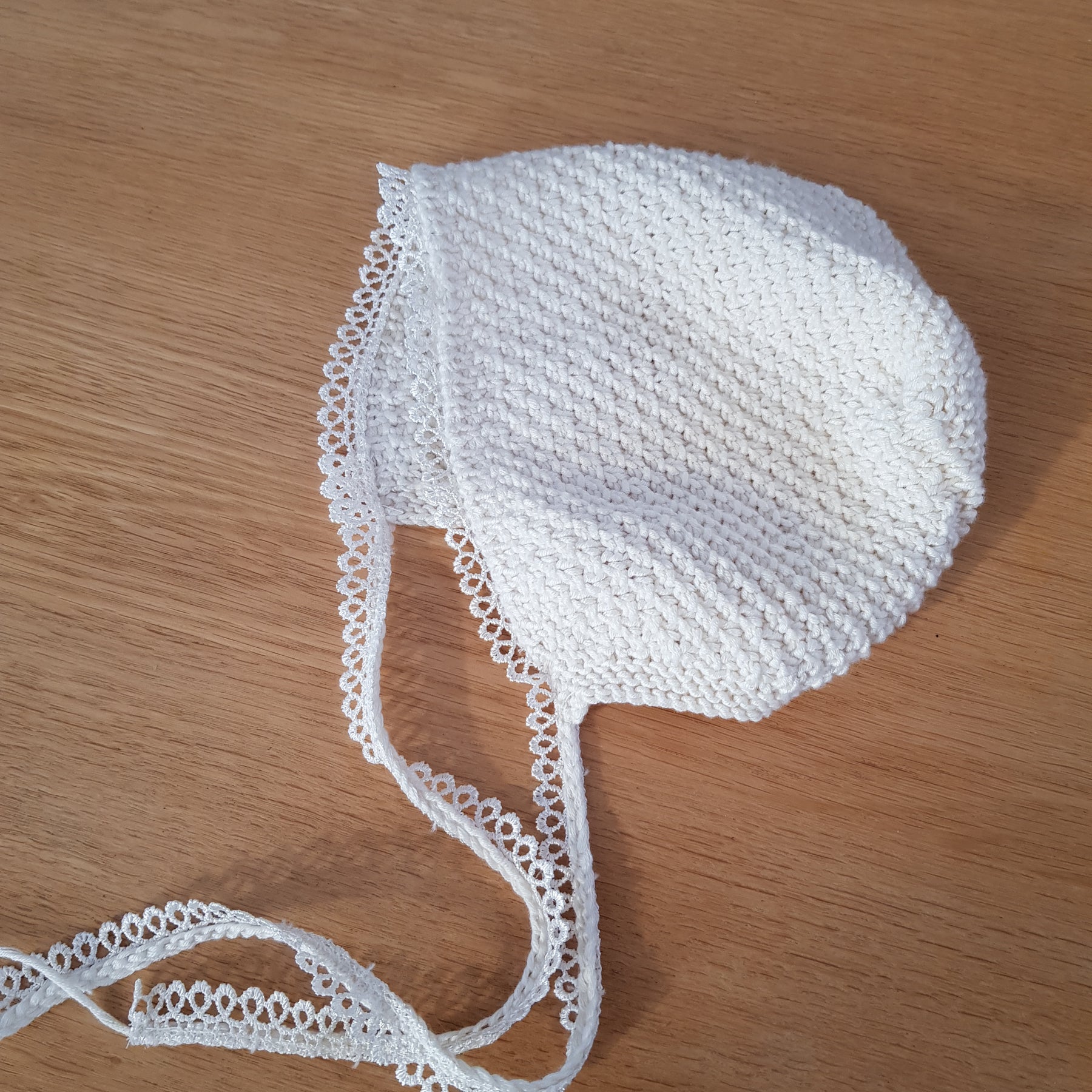 Baby Bonnet Handknitted in soft bamboo-cotton yarn for sensitive skin