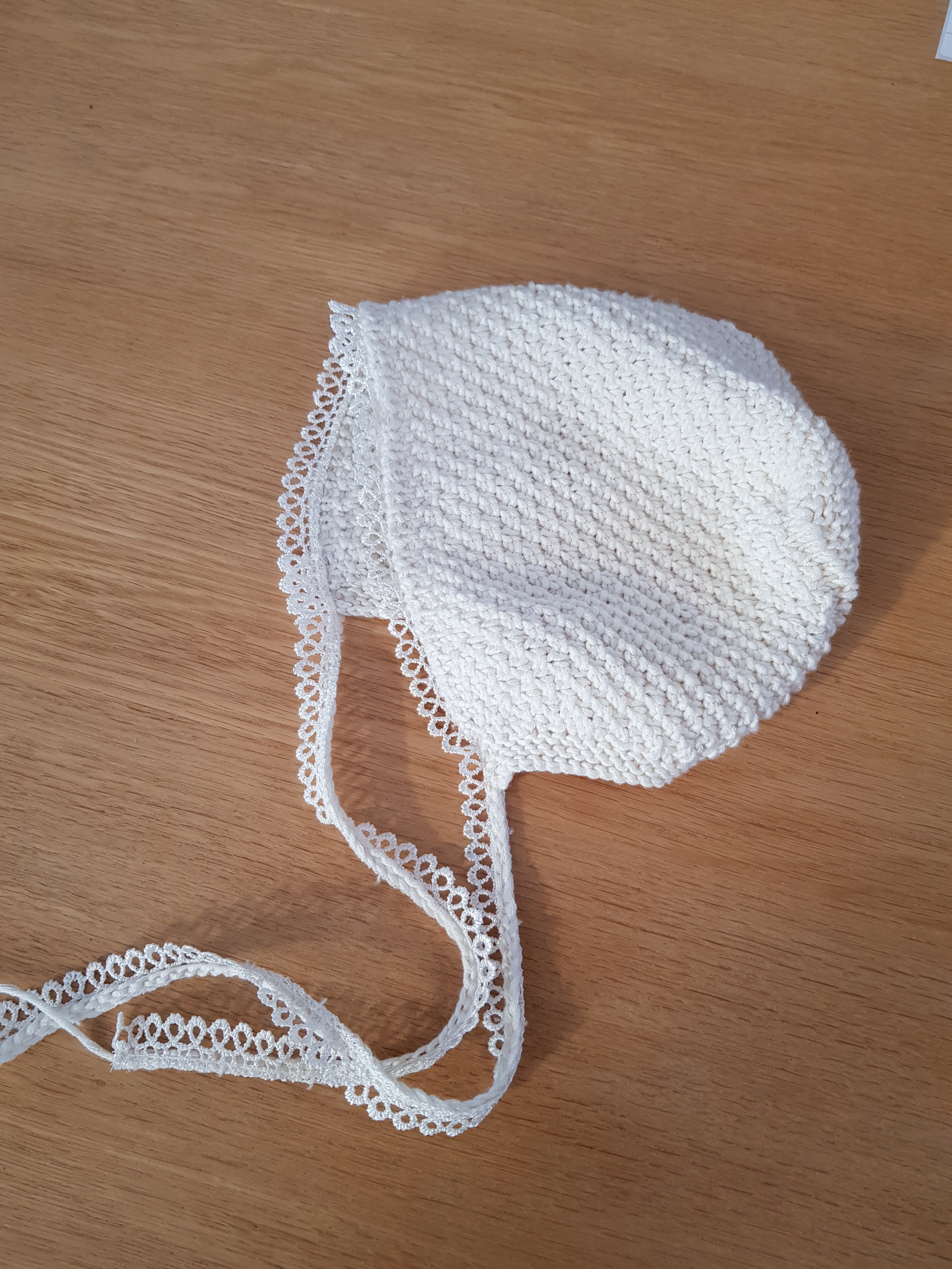 Baby Bonnet Handknitted in soft bamboo-cotton yarn for sensitive skin