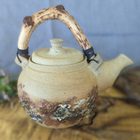 Ceramic teapot