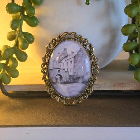 Midhope Castle Brooch | Inspired by Lallybroch on Outlander - Black & White