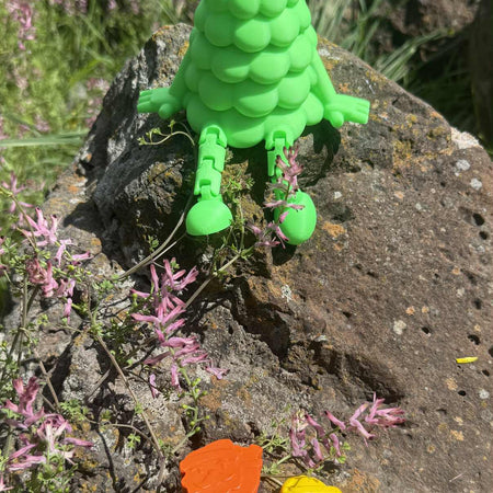 3D Printed Christmas Tree with 3 Christmas Crayons Inside