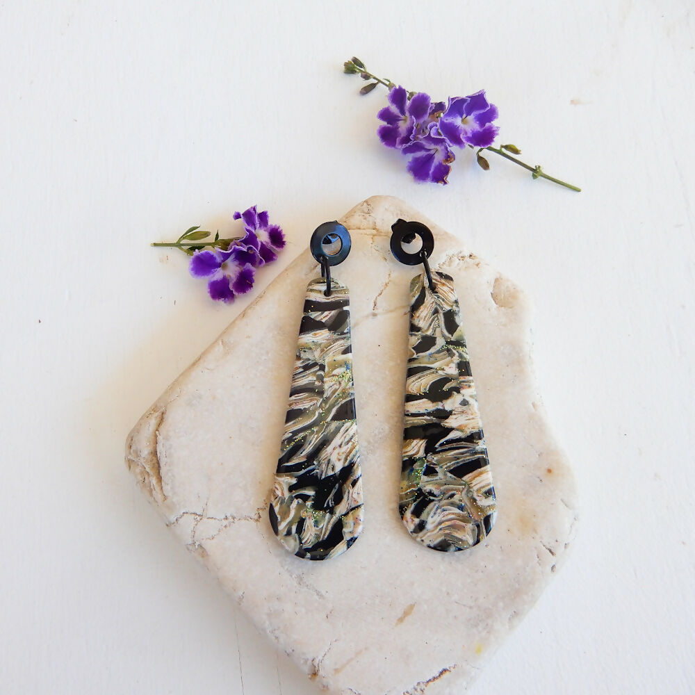 Black & Gold Polymer Clay Earrings "Chrystalline"