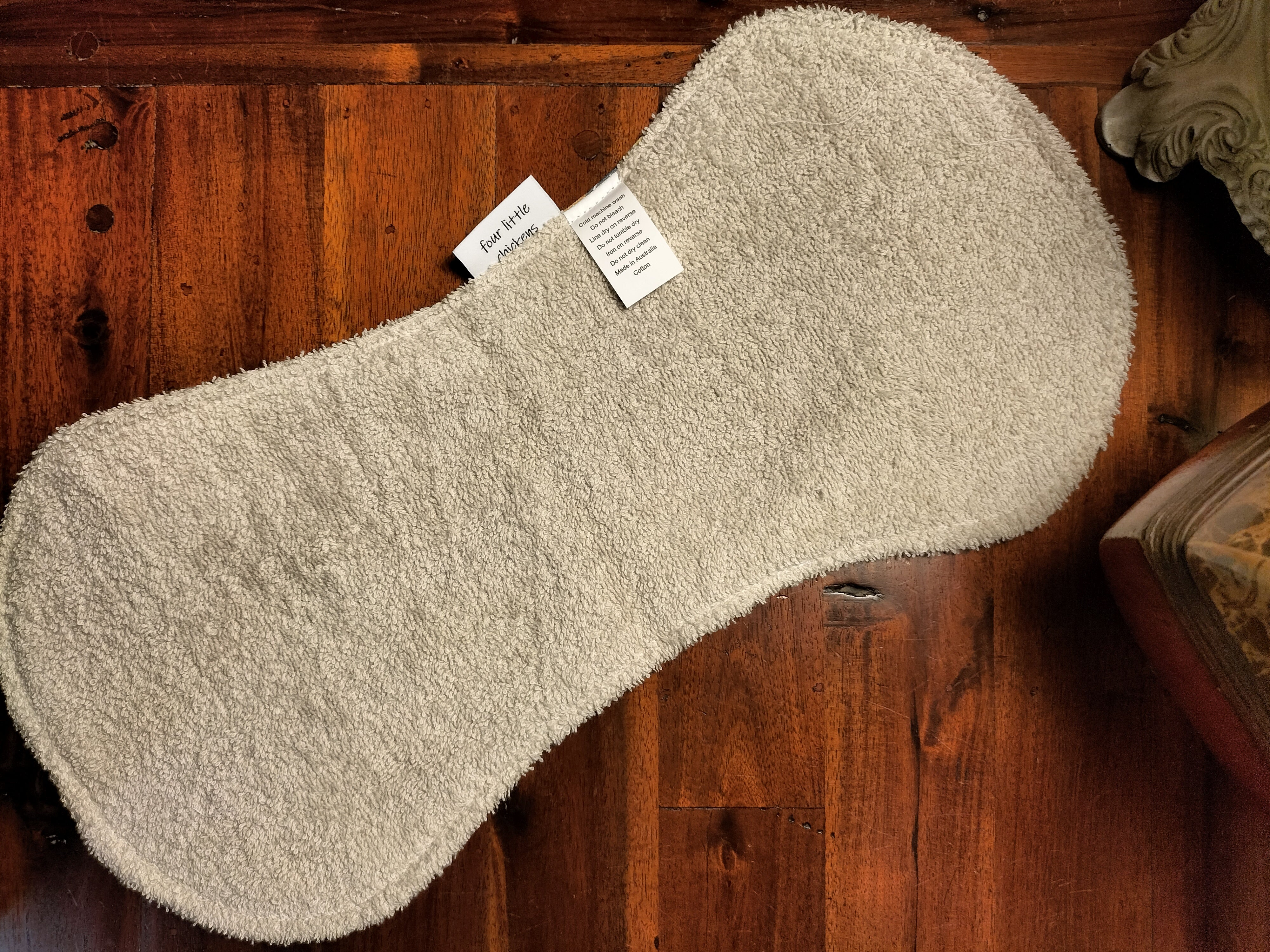DIG TIME BURP CLOTH WITH STONE TOWELLING
