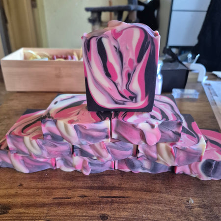 Amber & Musk Goats Milk Soap Bar