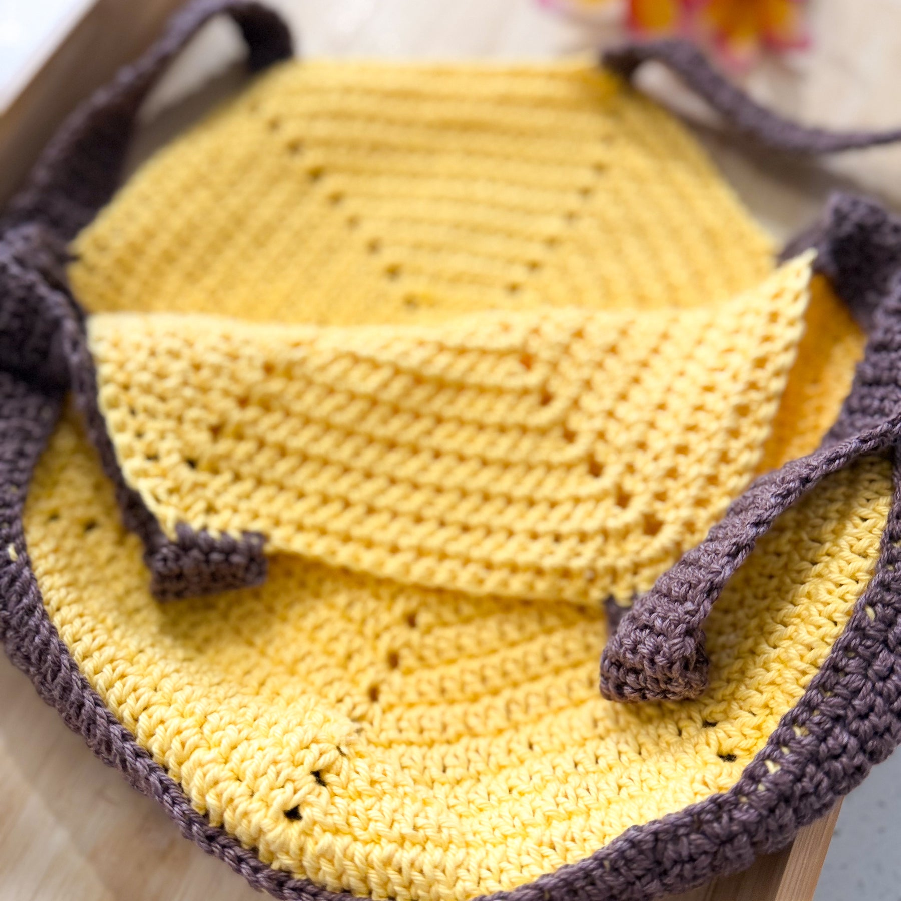 #047 Hexagon Bag in Bright Yellow and Brown