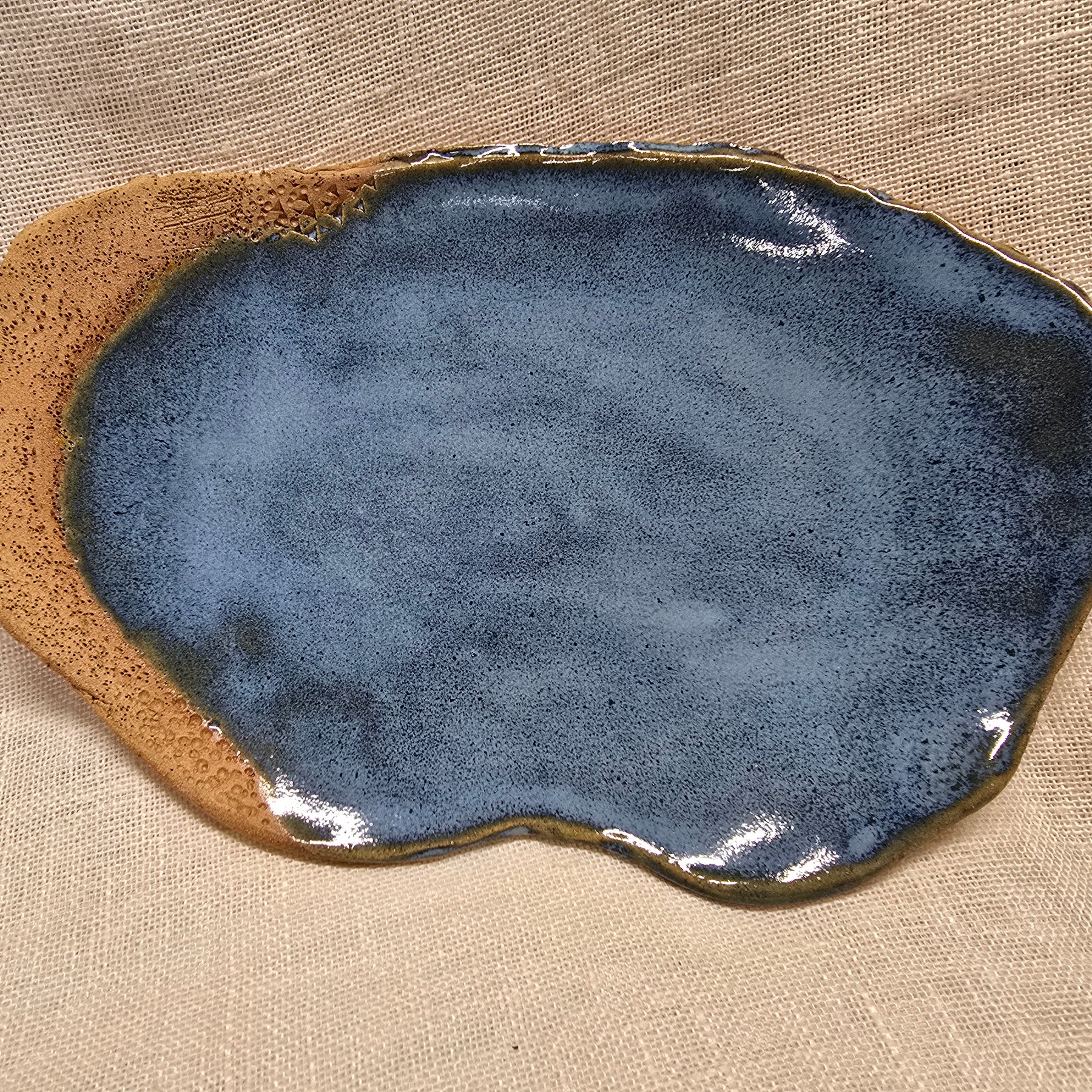 Beach lagoon plate