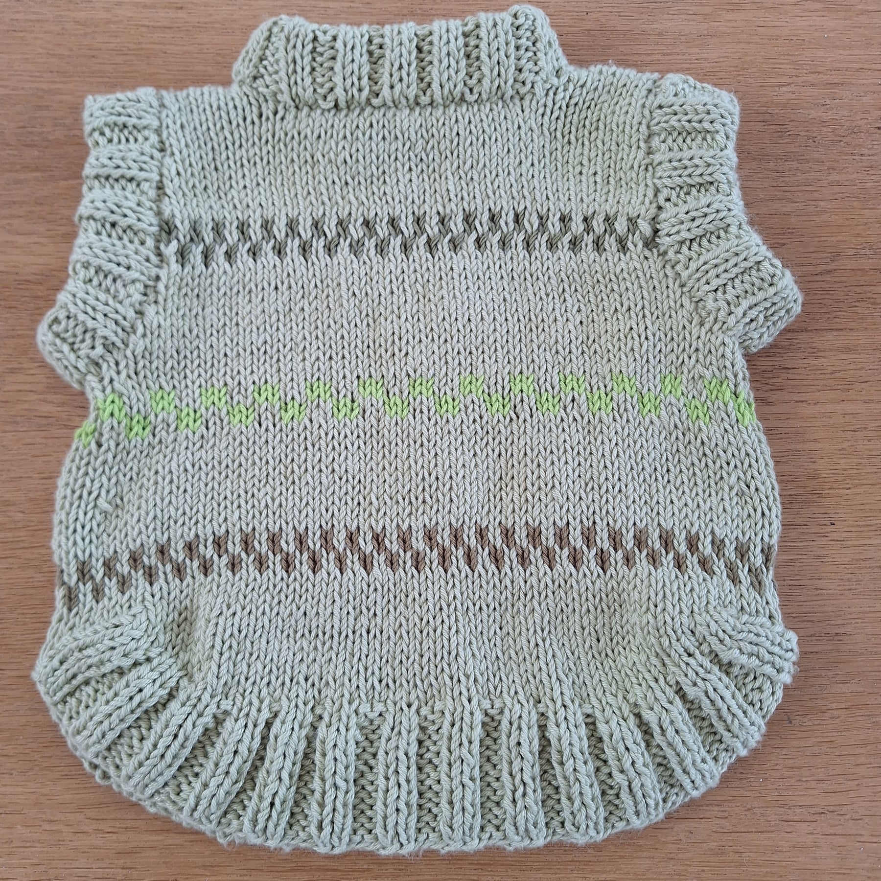 'Pippi Poncho' handknitted Baby Vest 6-12 mths 'Sprout' green