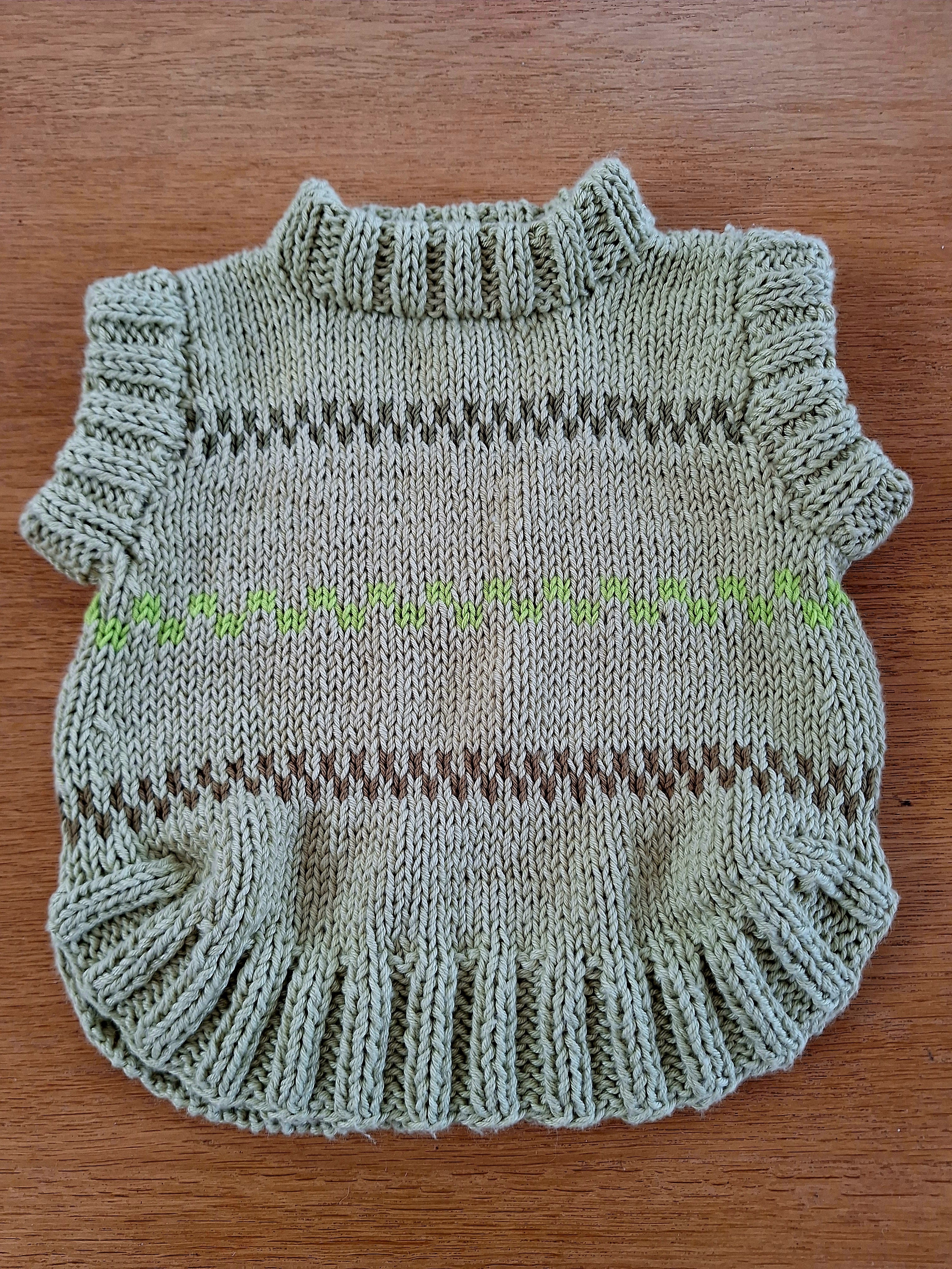 'Pippi Poncho' handknitted Baby Vest 6-12 mths 'Sprout' green
