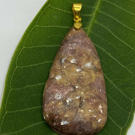 stone look pendant with texture in brown colours
