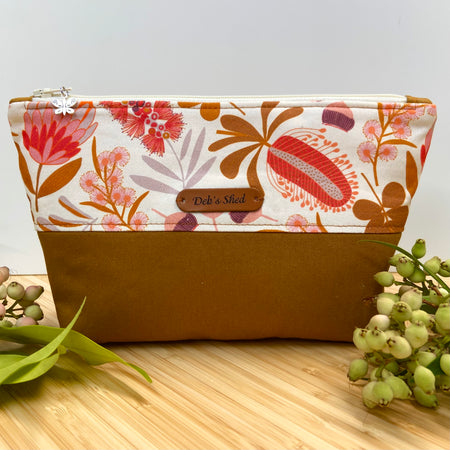 Zipper Pouch – Australian Themed - Tan