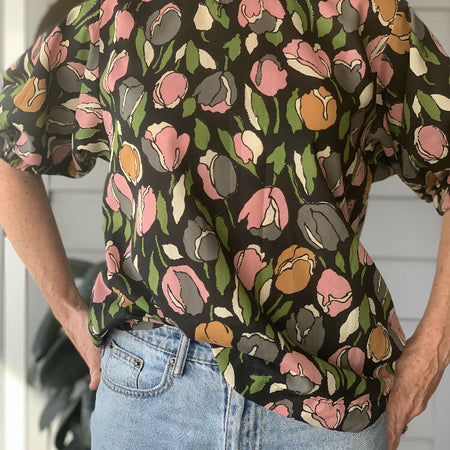 Black and pink Tulip top/puffy sleeves/Size S