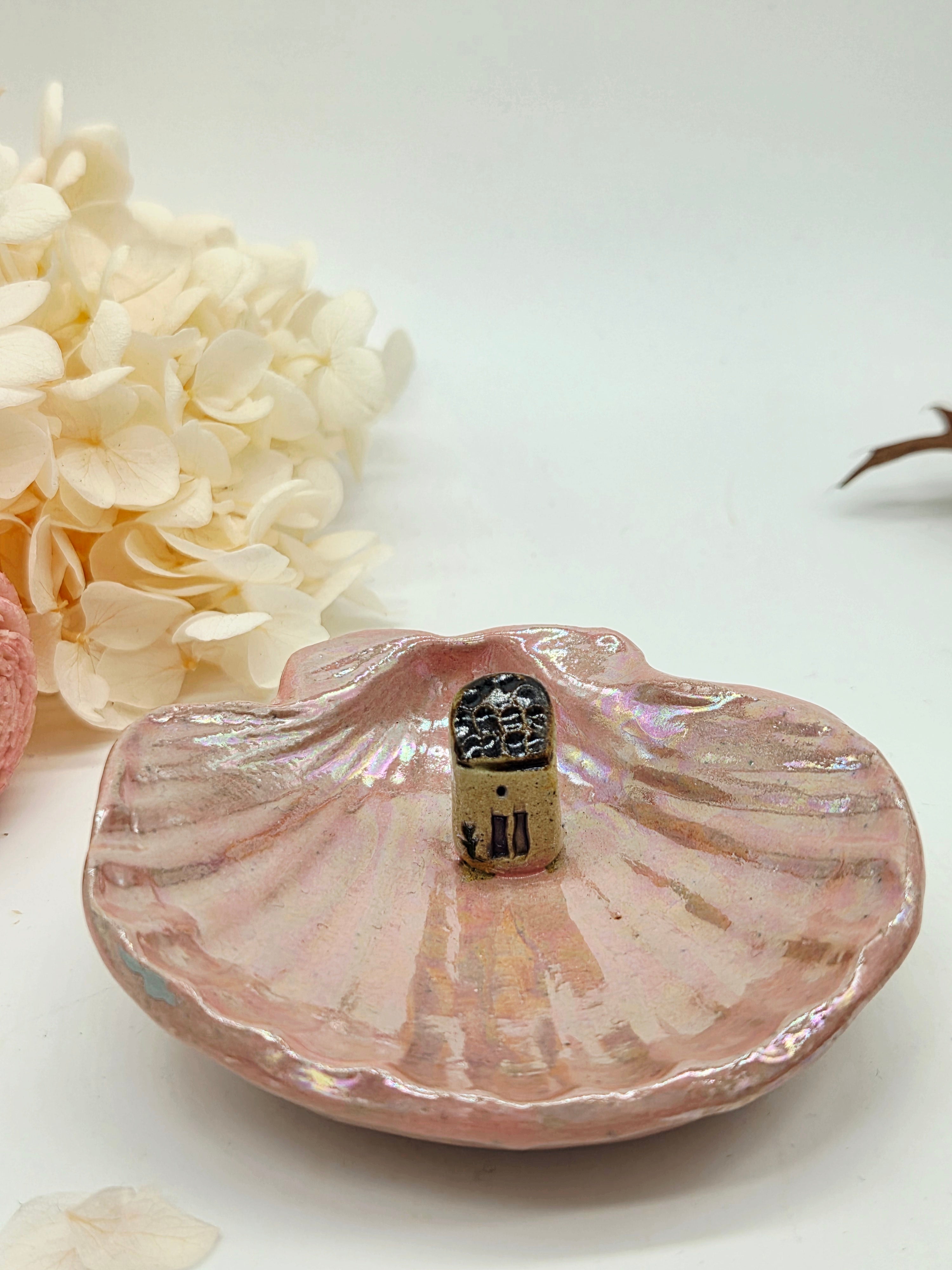 Irridescent Seashell Ring Dish - Brown Roof House