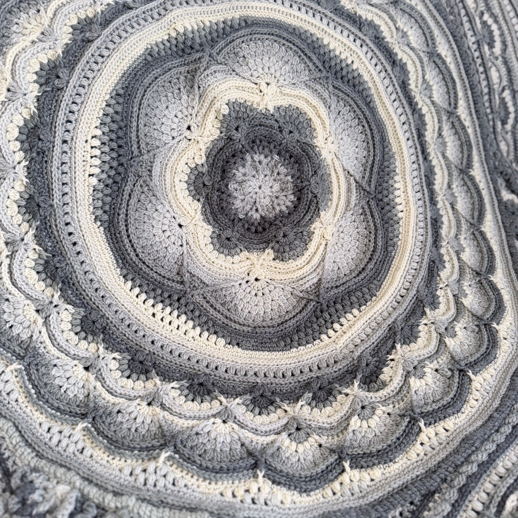 #099-Large Blanket / Throw Rug