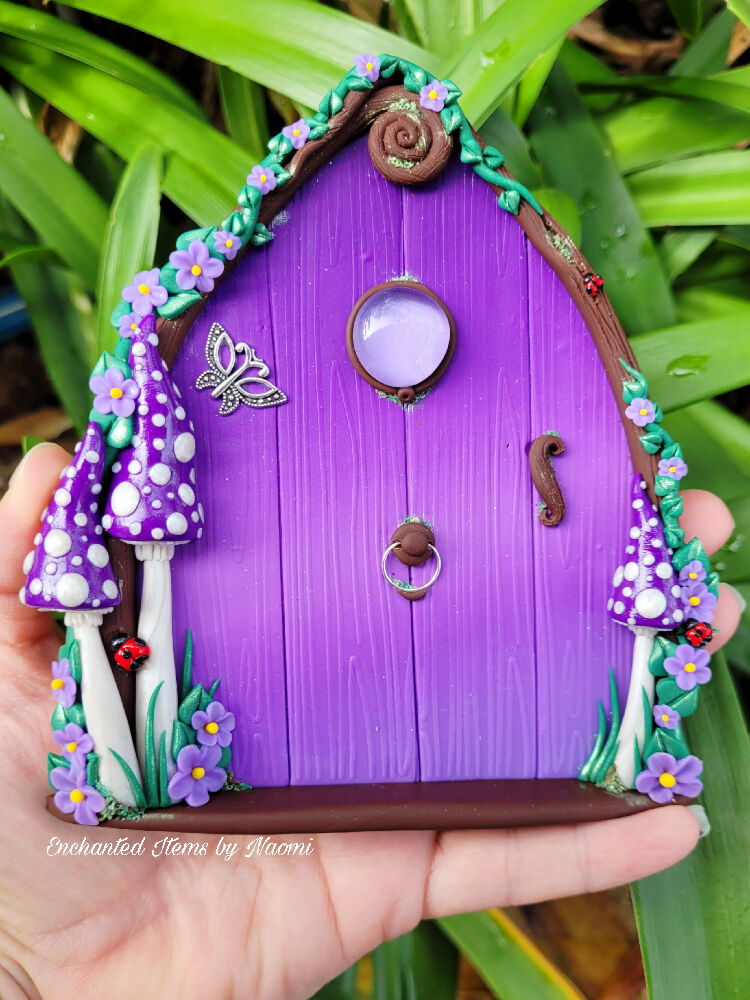 Pretty purple ombre flower Fairy door