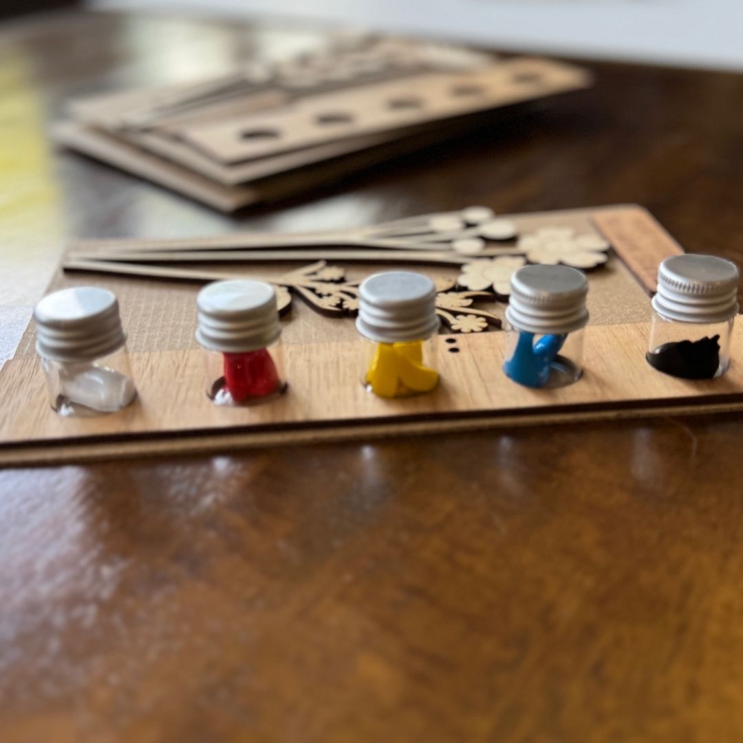 Paint Your Own Everlasting Wooden Stems Kit