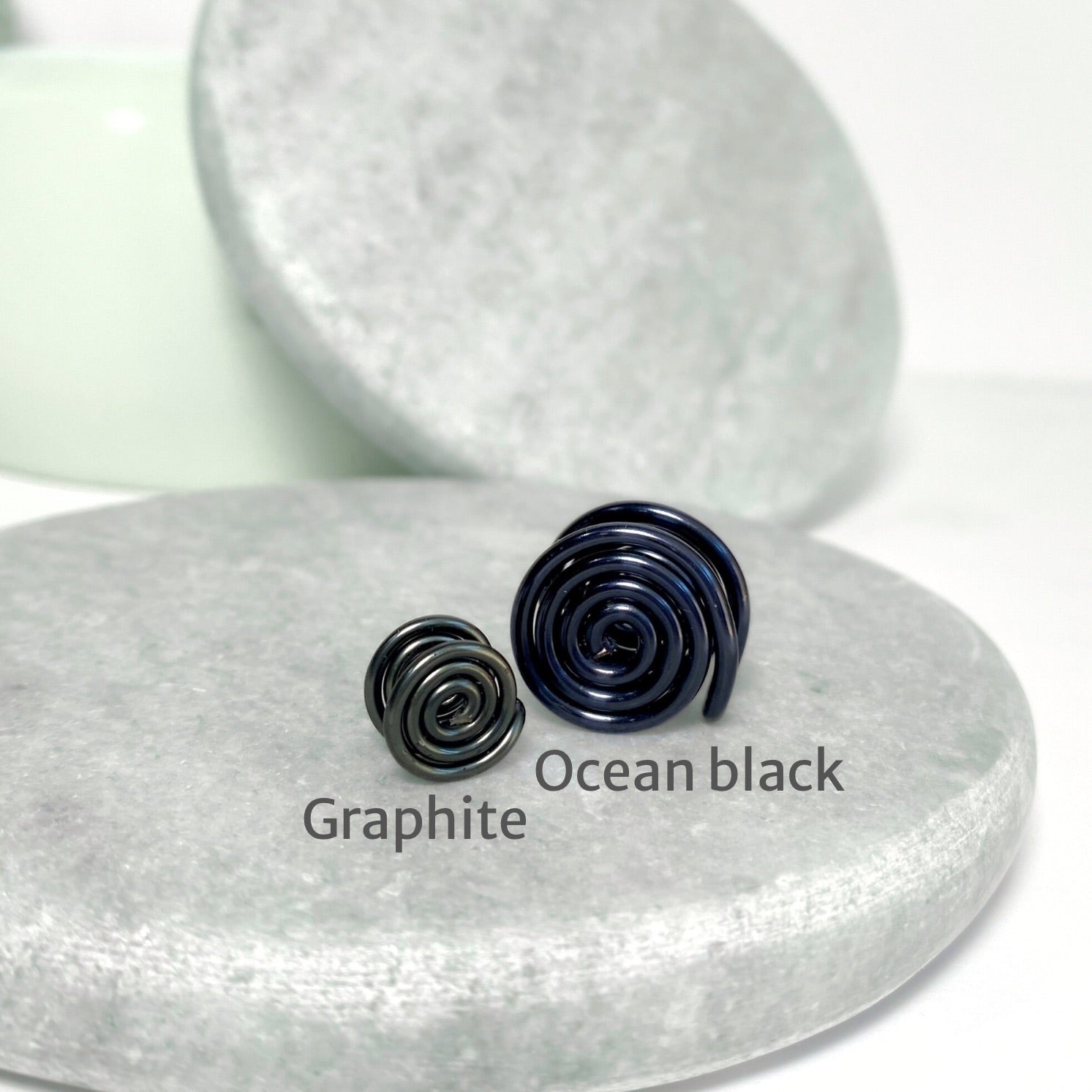 Spiral ear cuff | Unisex | Silver Titanium Bronze & more | Compression clip on | 3 sizes