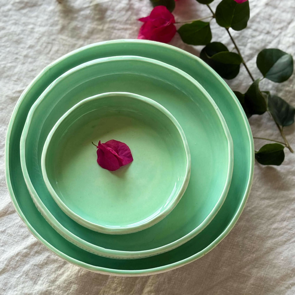 Australian-Ceramic-Artist-Ana-Ceramica-Handmade-Pottery-Ceramics-Home-Decor-Kitchen-and-Dining-Servingware-Handmade-Porcelain-Celedon-Blates-Carved-Rim-High-Sided-Plates-Large-Medium-Small