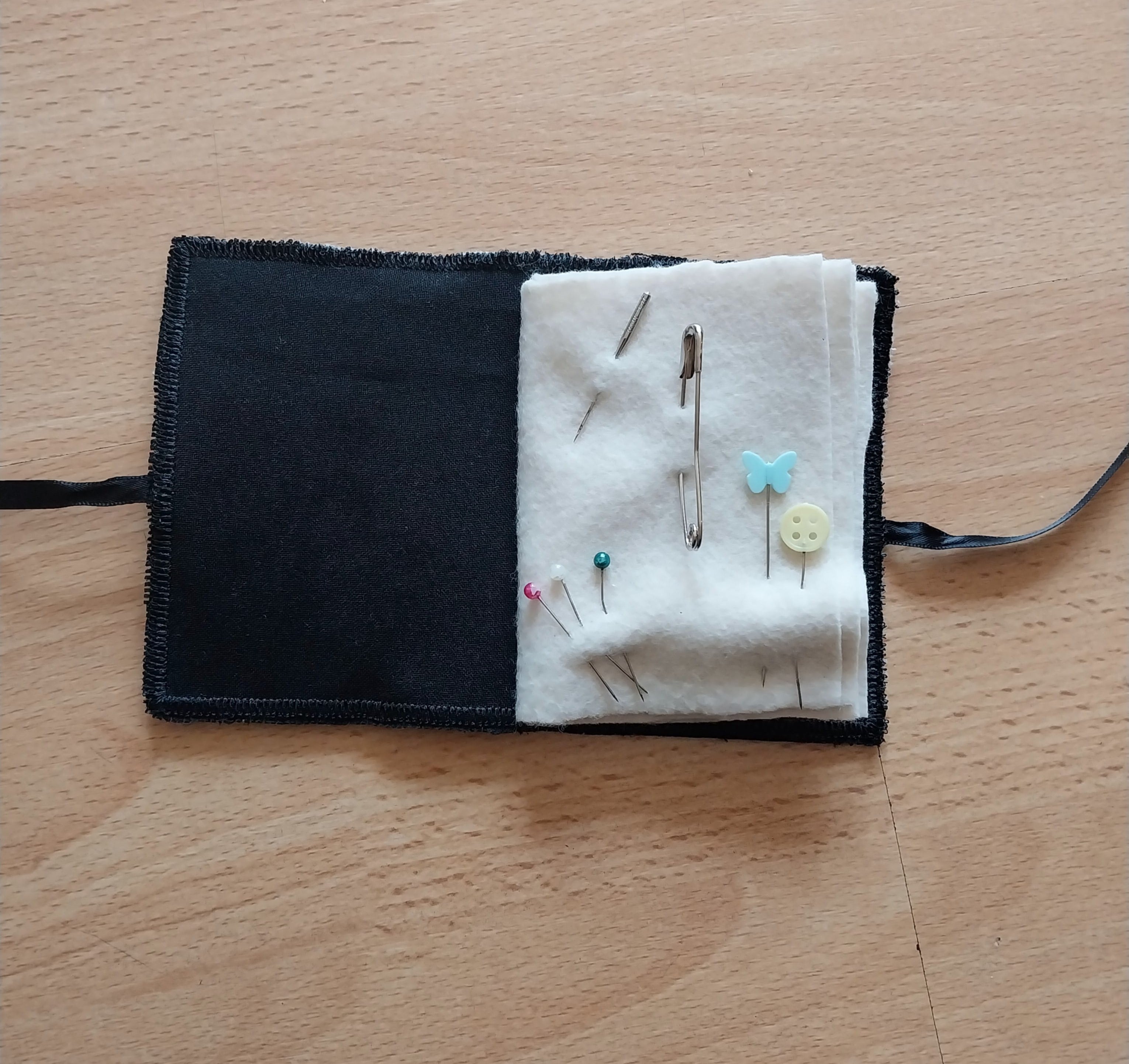 Fairytale Castle Black Needle/Backpack Pins Book